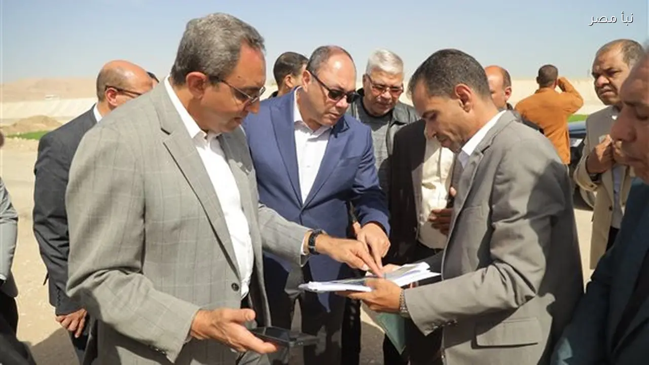 بحث إنشاء أول مدينة للفخار في قنا لدعم الحرف التراثية