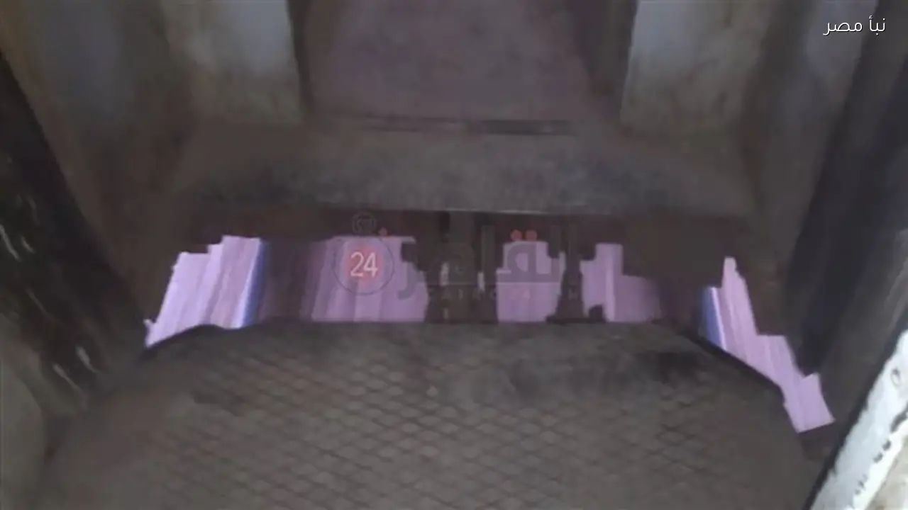 تحذير من اتساع المسافة بين عربتين في قطار طنطا منوف خشية وقوع حادث