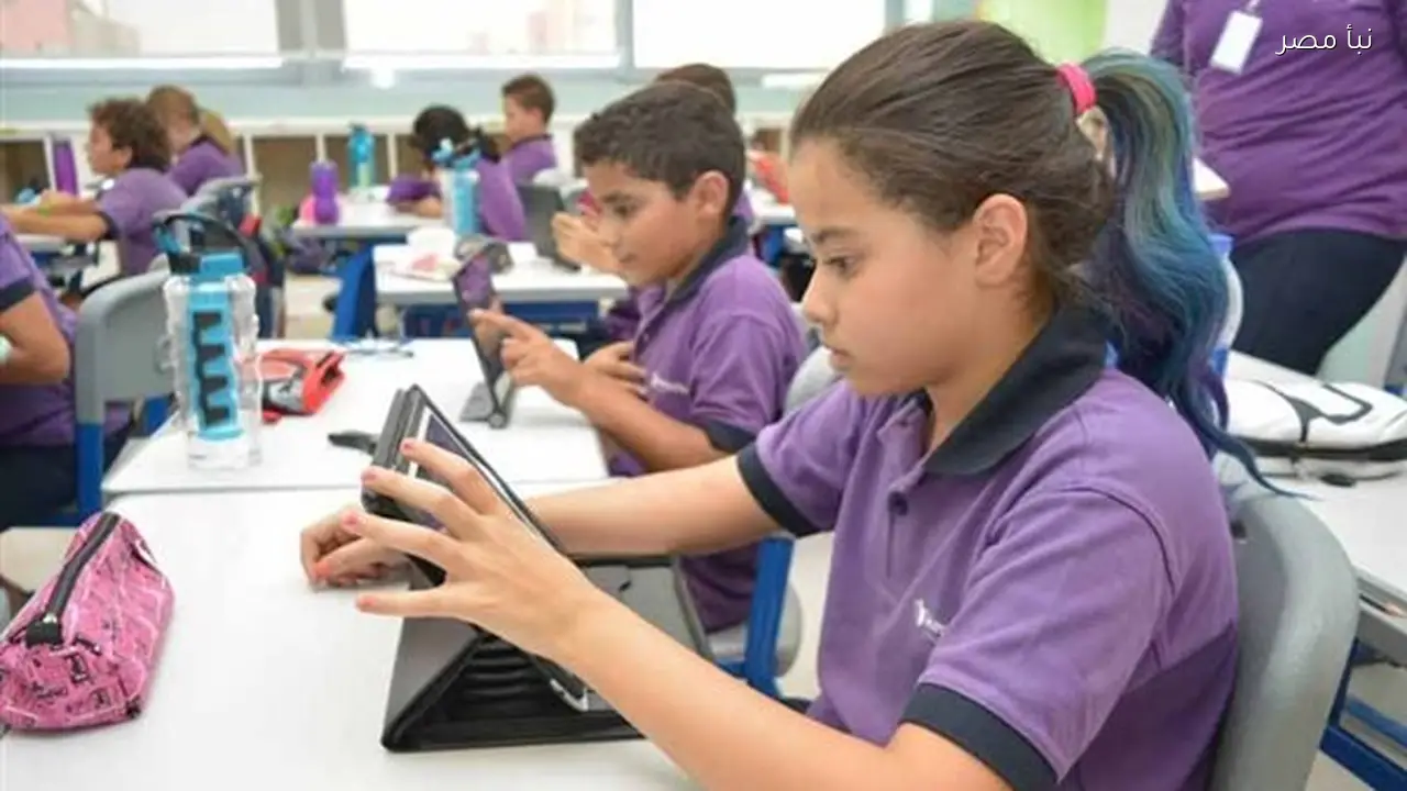 تعليم القاهرة تبدأ تحقيقًا في منع تلميذة من دخول مدرسة بالقطامية بسبب تأخرها