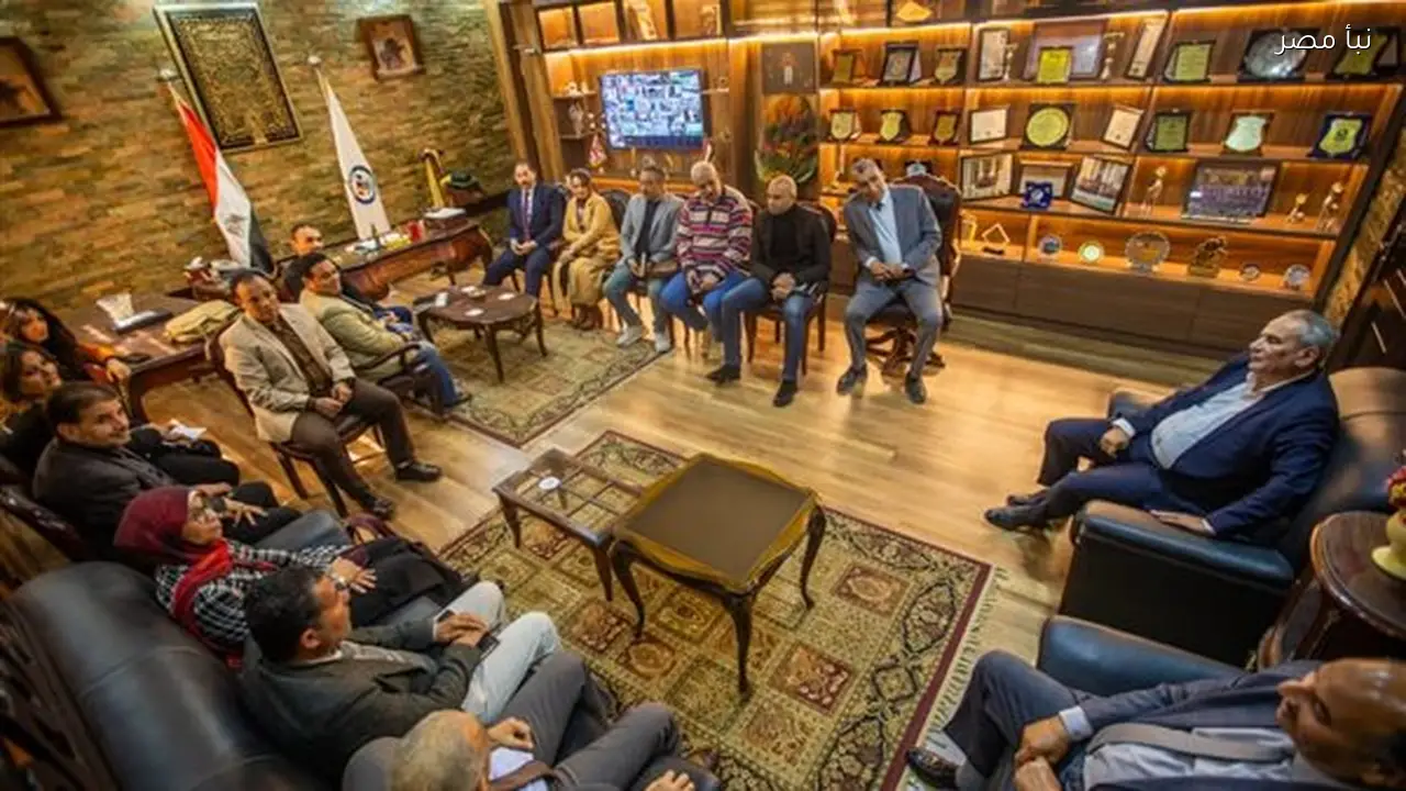 تعليم المنيا يعرض تجربة استخدام الهولوجرام والذكاء الاصطناعي في تدريس حرب أكتوبر