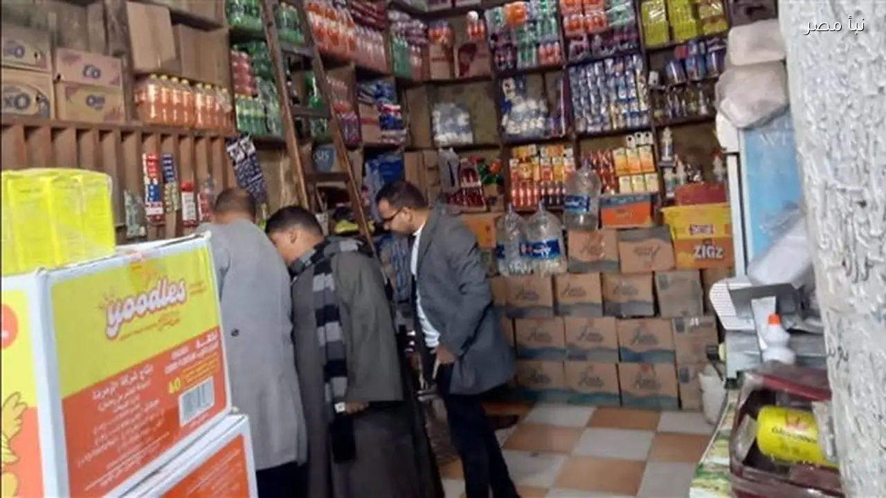 تموين أسيوط تضبط كميات من اللحوم والسلع الغذائية الفاسدة وغير الصالحة للاستهلاك الآدمي