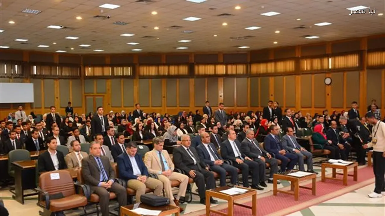 جامعة أسيوط توفر حسابات مجانية لطلاب كلية الحقوق بالتعاون مع مركز المعلومات