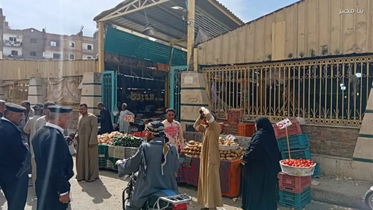 حملة لزيادة الإشغالات حول سوق الخضار شرق السكة الحديد في الأقصر