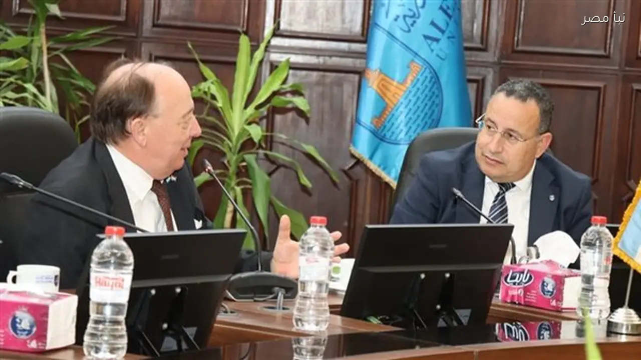 رئيس جامعة الإسكندرية يبحث مع السفير الأرجنتيني آفاق التعاون المشترك