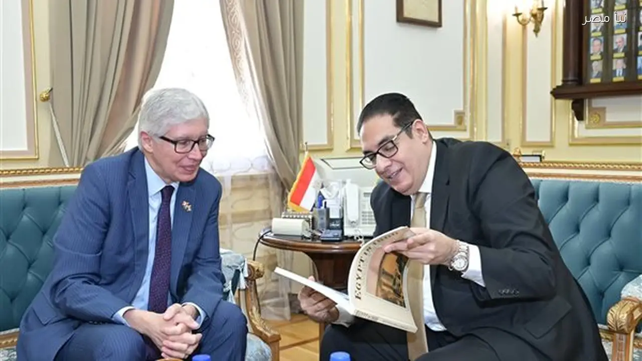 رئيس جامعة القاهرة يبحث تعزيز التعاون البحثي مع جامعة سان ماركوس لإطلاق برامج مشتركة