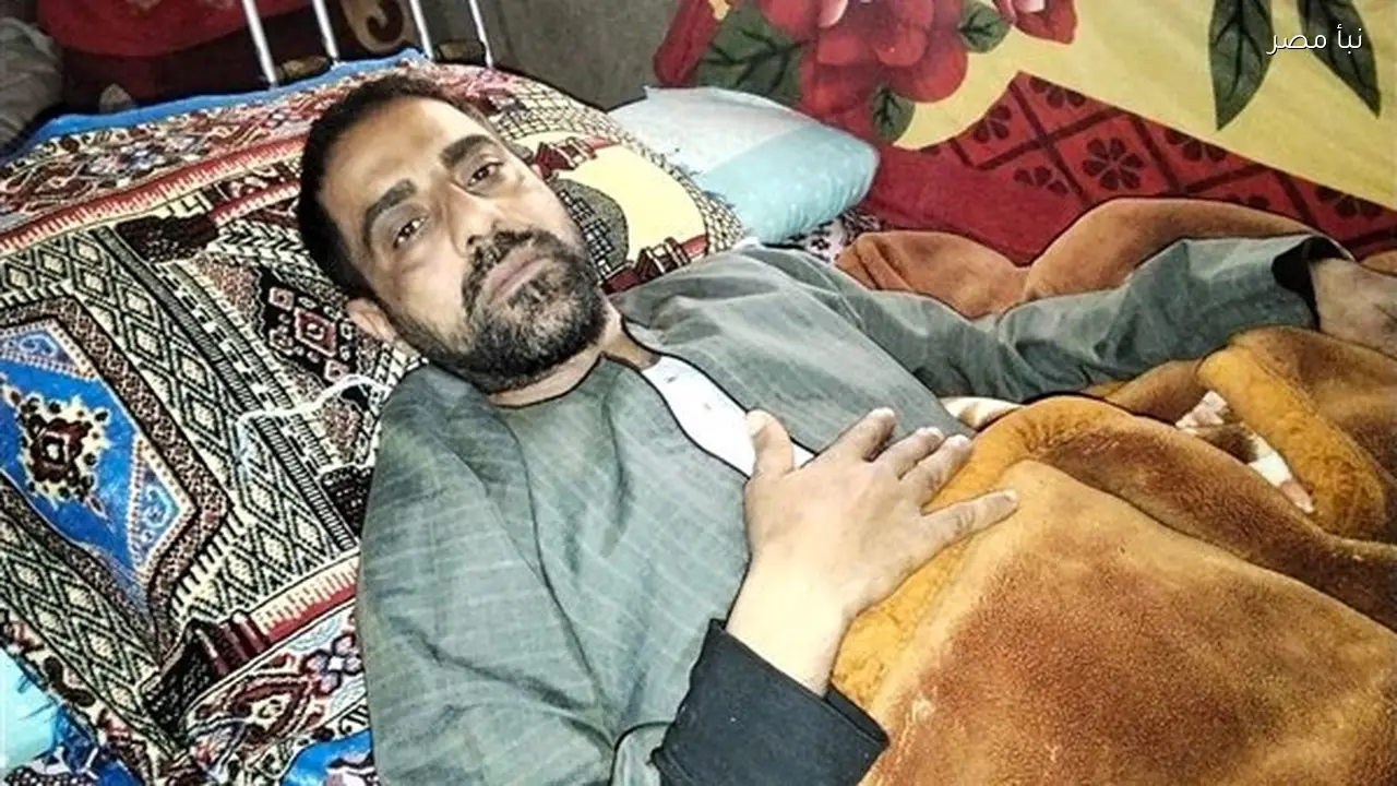 سباك يستغيث بعد إصابته تحت عجلات لودر أثناء عمله بمجلس مدينة منوف