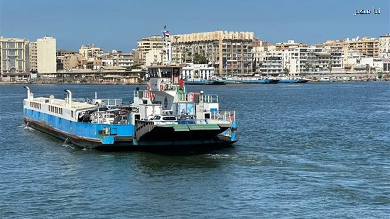 شاب ينقذ فتاة حاولت الانتحار من معدية في بورسعيد