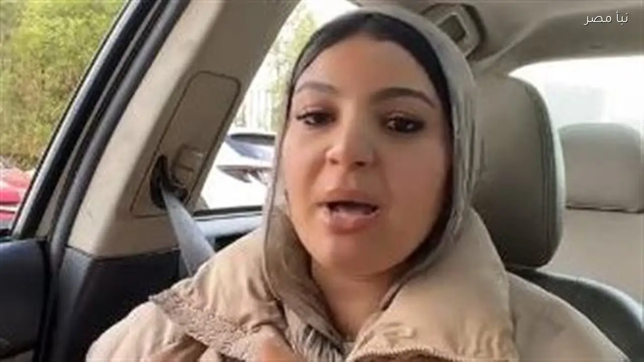 شابة تتعرض لتلف جاكيت ديفاكتو بعد استخدامه لمرة واحدة بسعر ثلاثة آلاف جنيه