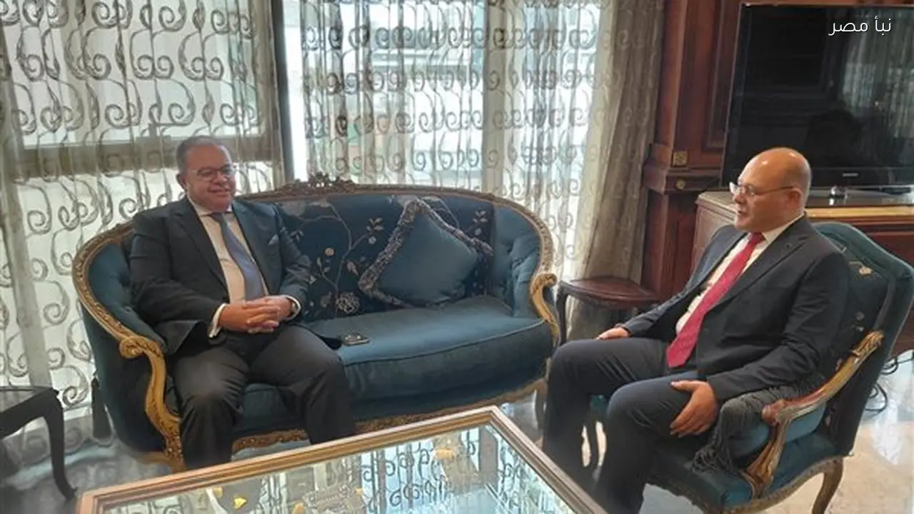 شركة مصر للمقاصة تقدم دعمًا ماليًا لمستشفيات سوهاج الجامعية بقيمة 2.5 مليون جنيه