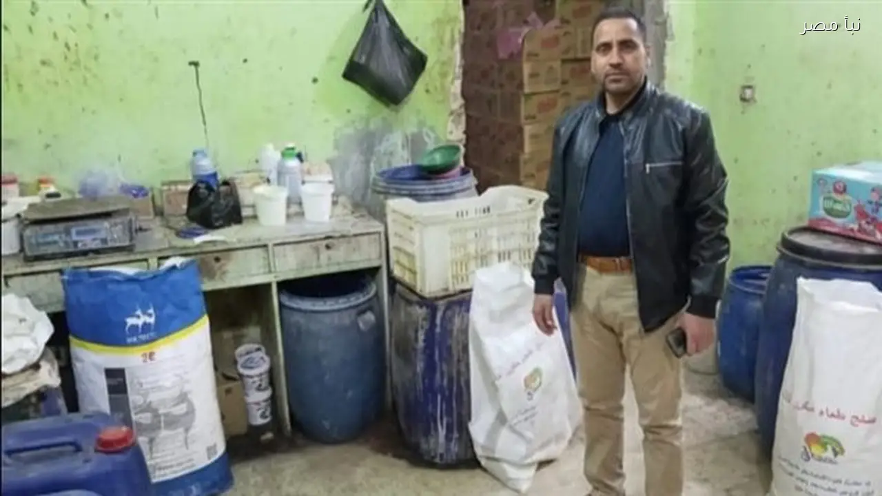 ضبط 2508 زجاجات عصير غير صالحة خلال حملة تموينية في ساحل سليم بأسيوط