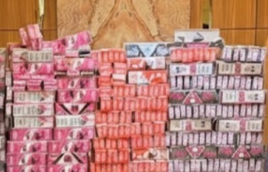 ضبط 42 ألف صاروخ وألعاب نارية محظورة في حملة تموينية بالفيوم