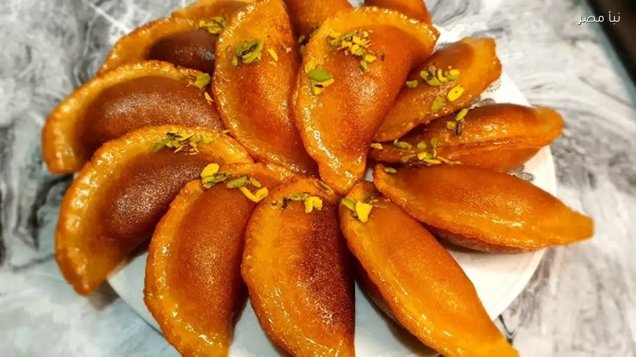 طريقة سهلة لتحضير القطايف في المنزل بخطوات بسيطة