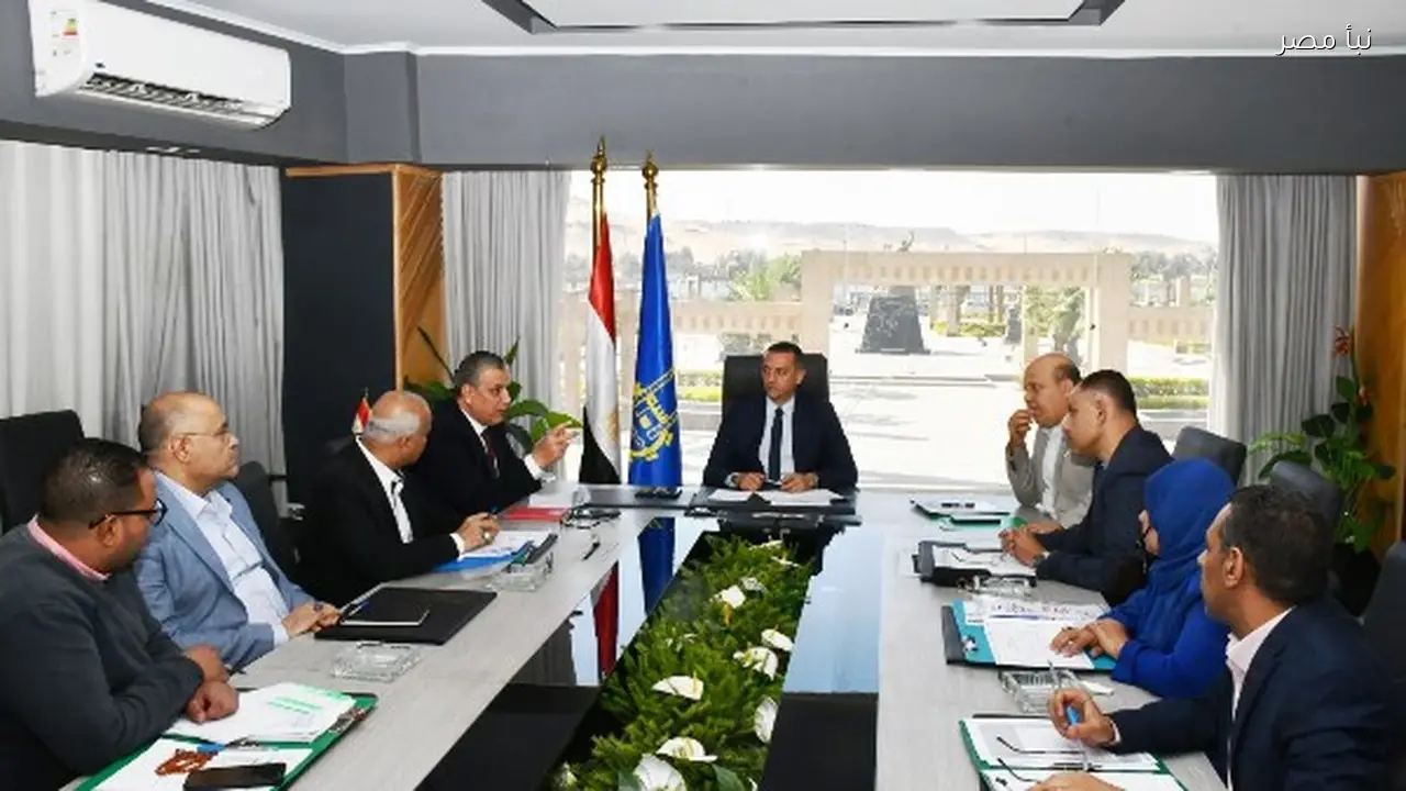 محافظ أسوان يؤكد أهمية إنجاز التصالح في مخالفات البناء كأولوية رئيسية