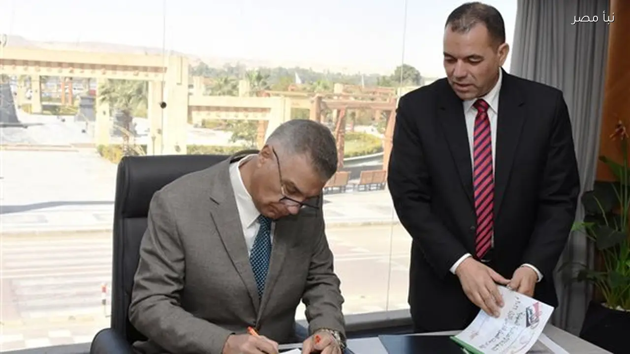 محافظ أسوان يعتمد نتيجة الشهادة الإعدادية بنسبة نجاح 78.40% للمدارس العامة واللغات