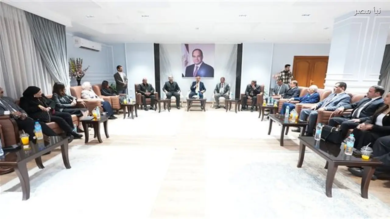 محافظ أسيوط يعقد أول اجتماع مع أعضاء مجلسي النواب والشيوخ لتعزيز التعاون المحلي