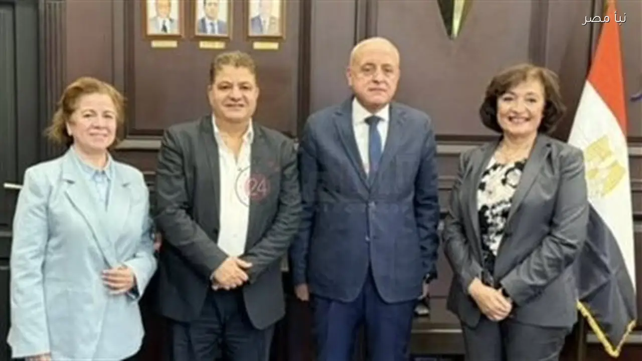 محافظ الأقصر يراجع الاستعدادات النهائية لإطلاق الدورة الخامسة عشرة لمهرجان السينما الإفريقية