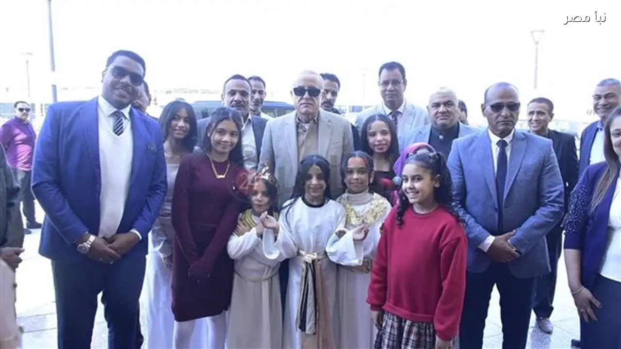 محافظ الأقصر يطلق مبادرتي بناء جيل واعي ورواد العمل السكاني لتعزيز ثقافة التطوع لدى الشباب