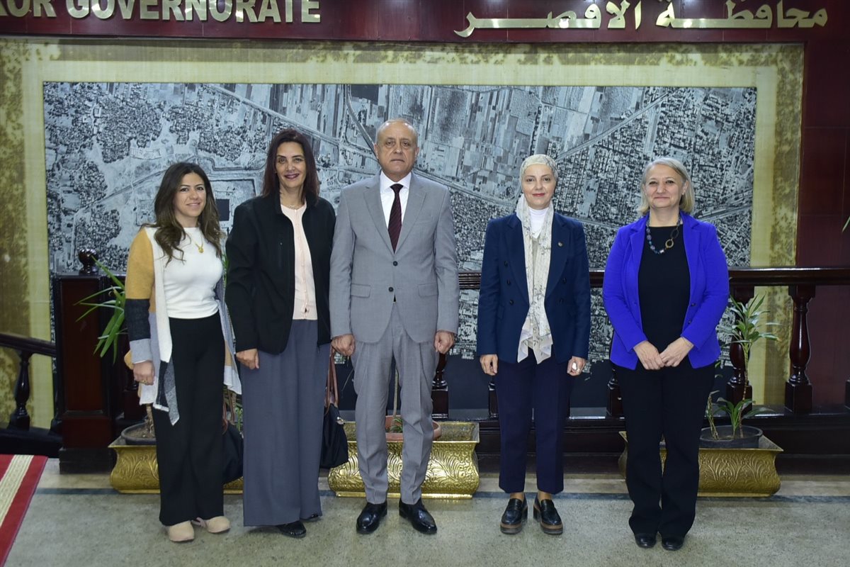 محافظ الأقصر يستقبل ممثلي الاتحاد الأوربي 