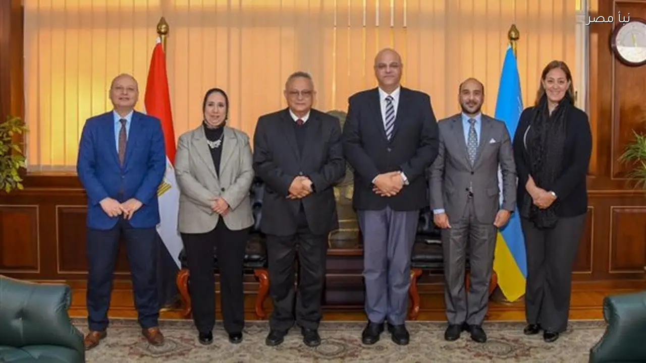 محافظ الإسكندرية يهنئ مدير مكتبة الإسكندرية بمناسبة توليه المنصب الجديد