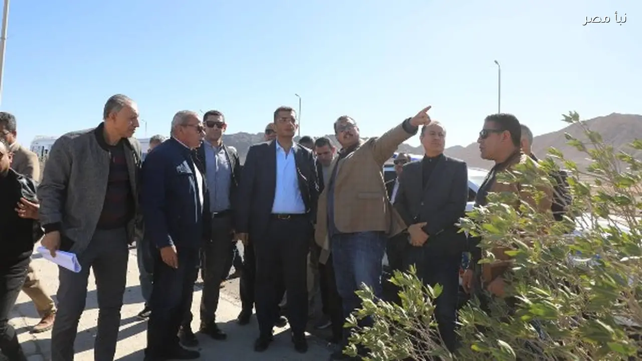 محافظ البحر الأحمر يزور ساحة النقل الثقيل ووحدة مرور سفاجا الجديدة لتعزيز الخدمات