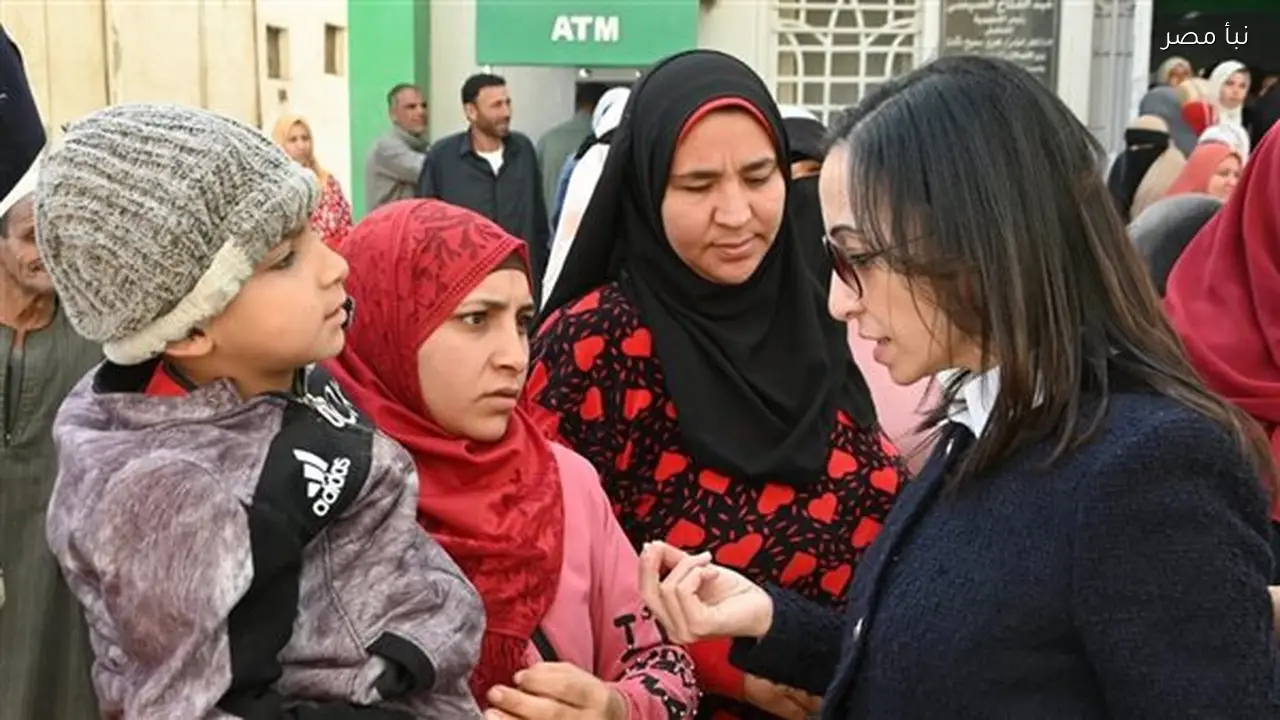 محافظ البحيرة تتابع سير العمل بمكتب بريد سيدي غازي وتوجه بتوفير مقاعد للانتظار