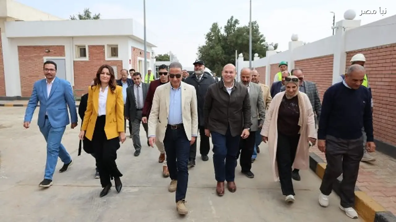 محافظ الجيزة يختبر التشغيل الأولي لمحطة صرف مياه بقرية دهشور في البدرشين