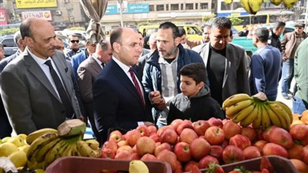 محافظ الغربية يتفقد معرض أهلاً رمضان بالمحلة ويعلن تخفيضات تصل إلى خمسين في المئة