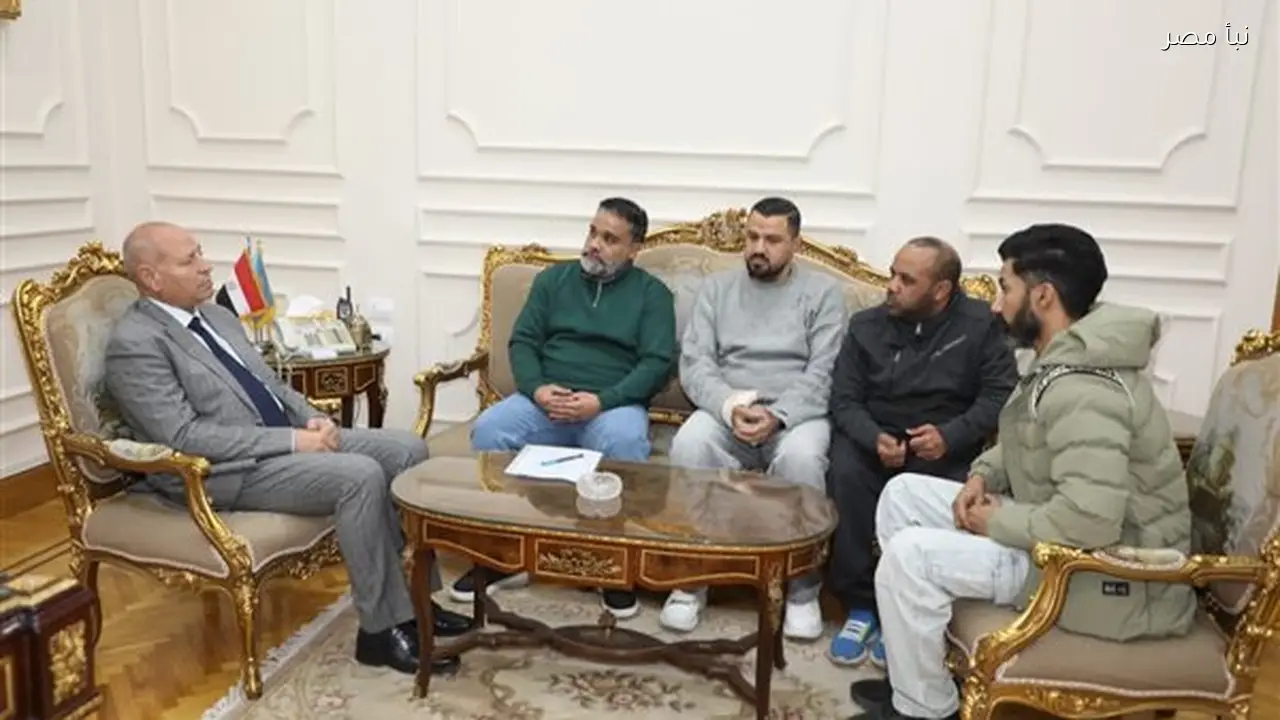 محافظ القاهرة يلتقي شباب المطرية لمتابعة تنظيم أكبر مائدة إفطار جماعي