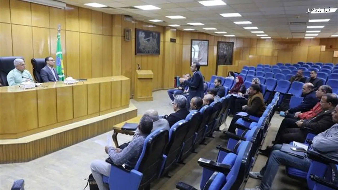 محافظ المنيا يؤكد أهمية تنمية الموارد الذاتية وضرورة تبني أفكار مبتكرة