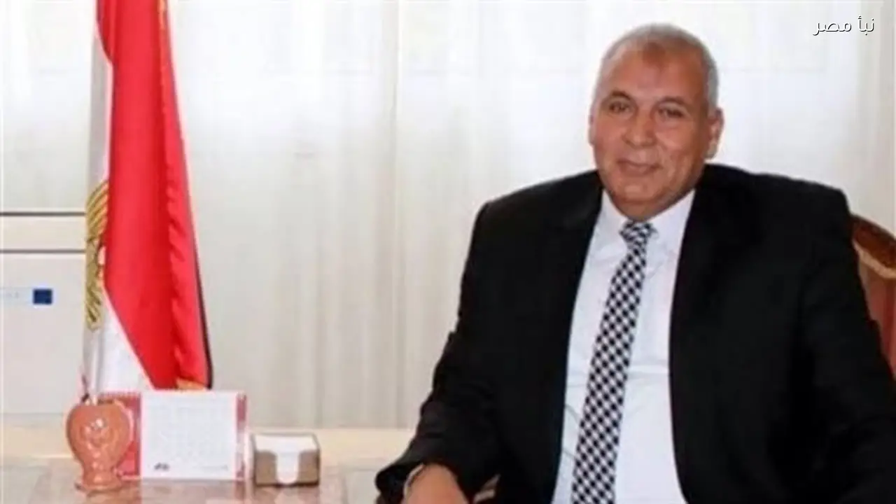 محافظ الوادي الجديد يعلن عن تشغيل رحلة طيران وتخصيص أرض لمركز علاج الأورام قبل رمضان