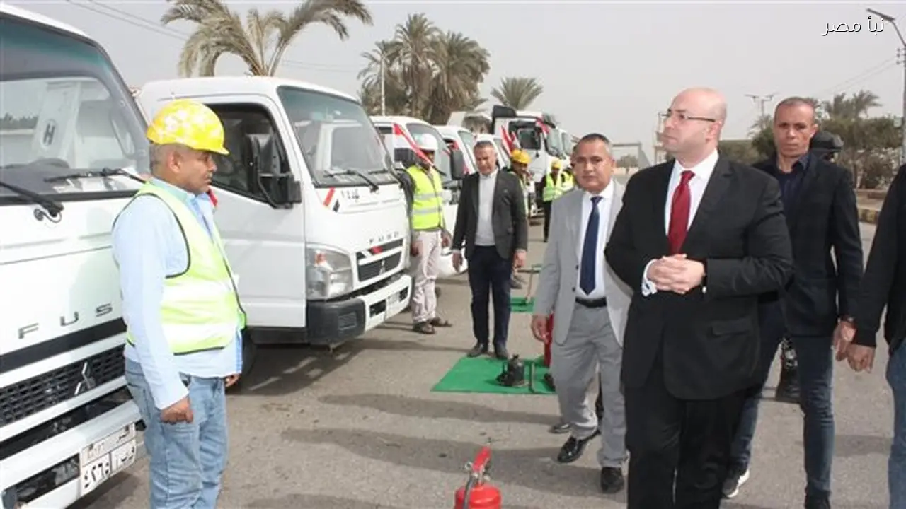 محافظ بني سويف يتفقد تجهيزات المعدات لمواجهة الأزمات والطوارئ
