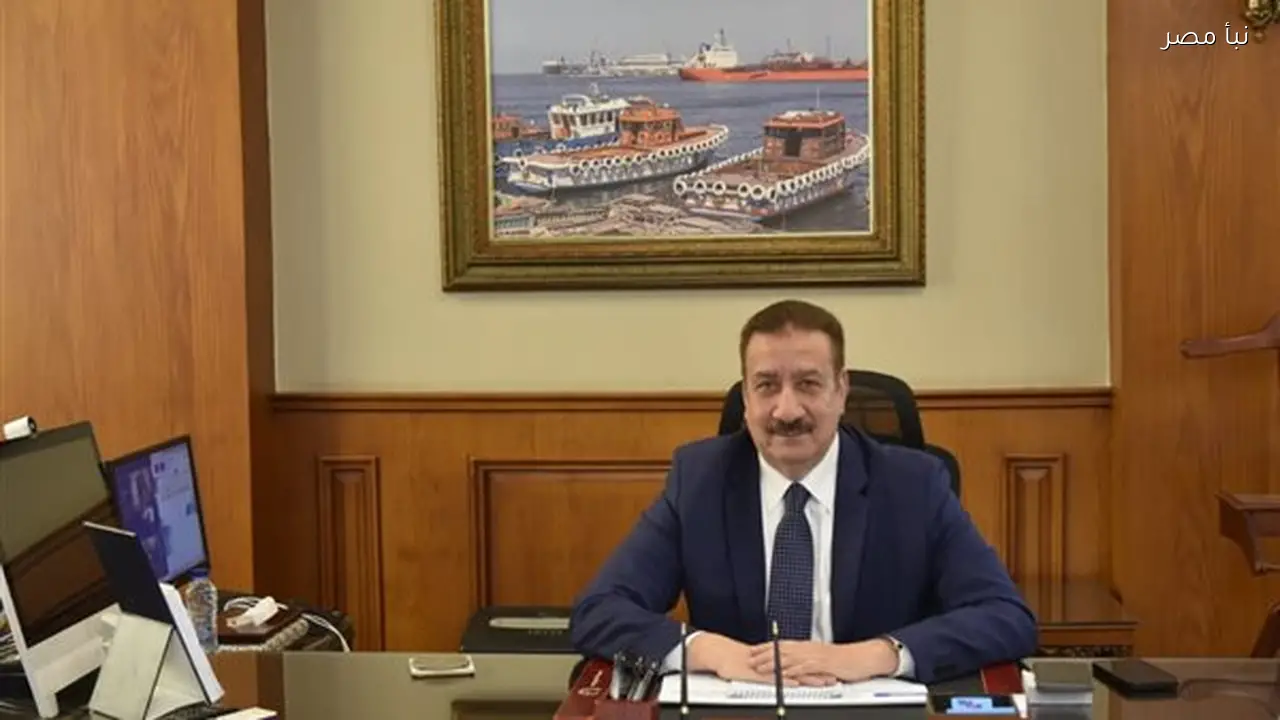 محافظ بورسعيد الجديد يعقد اجتماعًا موسعًا ويصدر توجيهات لضبط الأسواق