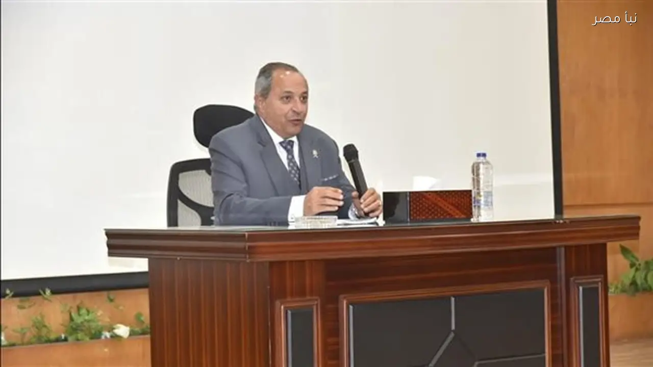 محافظ بورسعيد يعلن عن استعدادات المحافظة لشهر رمضان خلال اجتماع رسمي اليوم