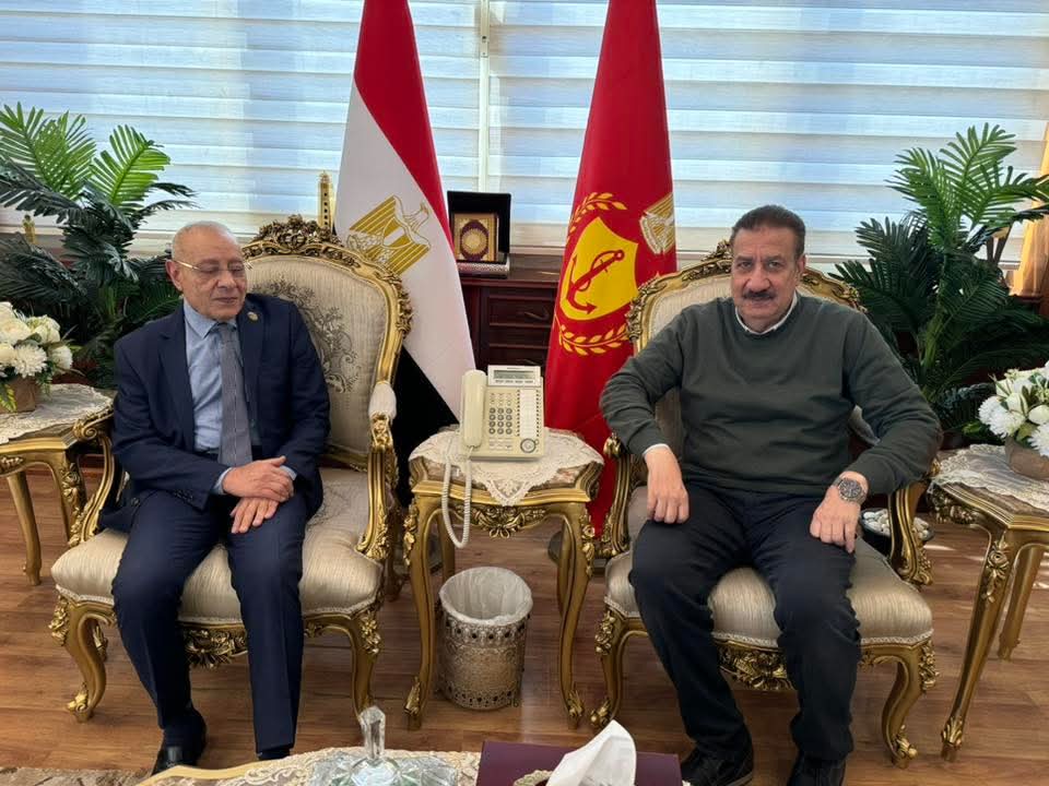 محافظ بورسعيد ورئيس جامعة شرق بورسعيد الأهلية