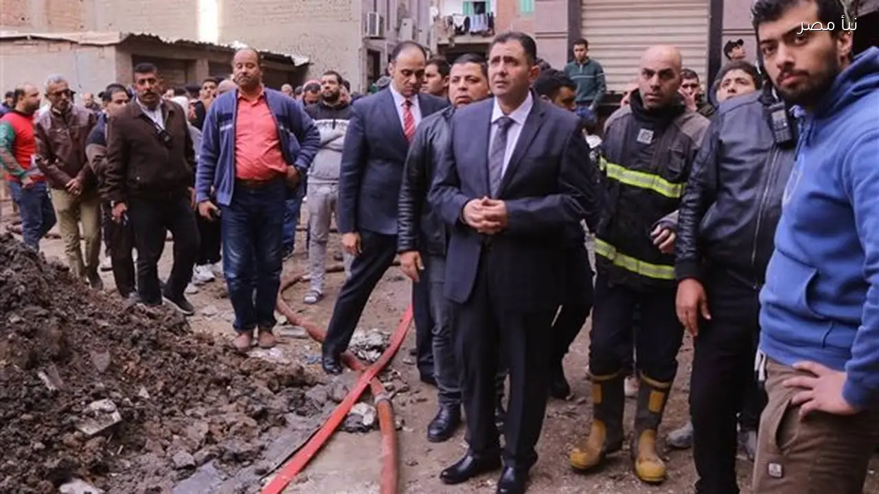 محافظ دمياط يتفقد موقع حريق وانهيار منزل في مدينة الشعراء ويعقد اجتماعات عاجلة