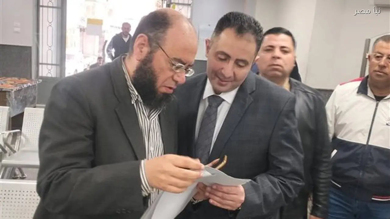 محافظ دمياط يقوم بجولة تفقدية في المركز التكنولوجي لخدمة المواطنين