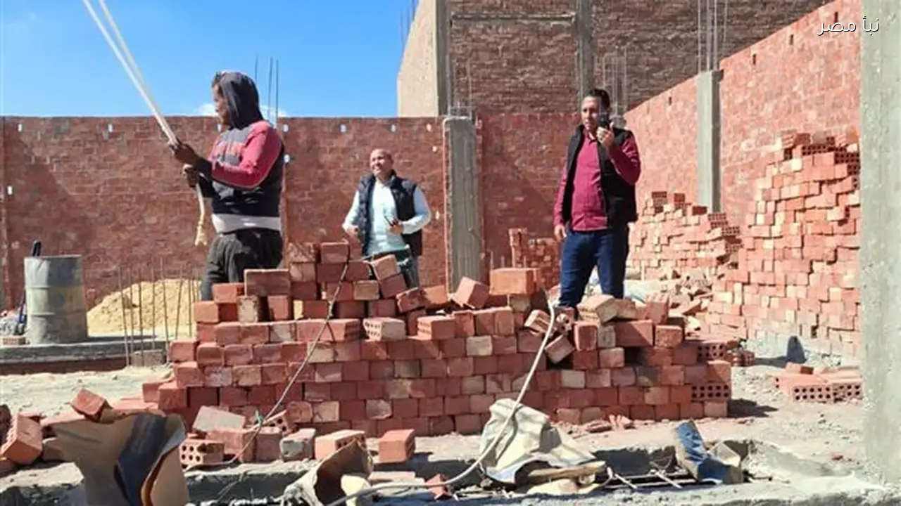 محافظ قنا يعلن إزالة تعديات على ثلاث أفدنة و1541 مترا في نجع حمادي وقفط