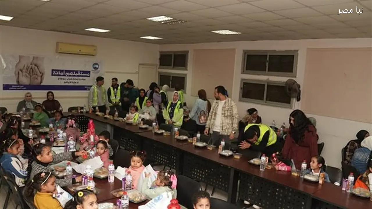 مستقبل وطن يقيم إفطارا جماعيا لثمانين طفلا يتيما في سوهاج