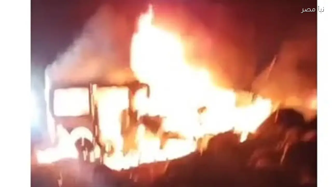 مصرع سبعة أشخاص وإصابة ستة آخرين في تصادم سيارتين بطريق مطروح السلوم