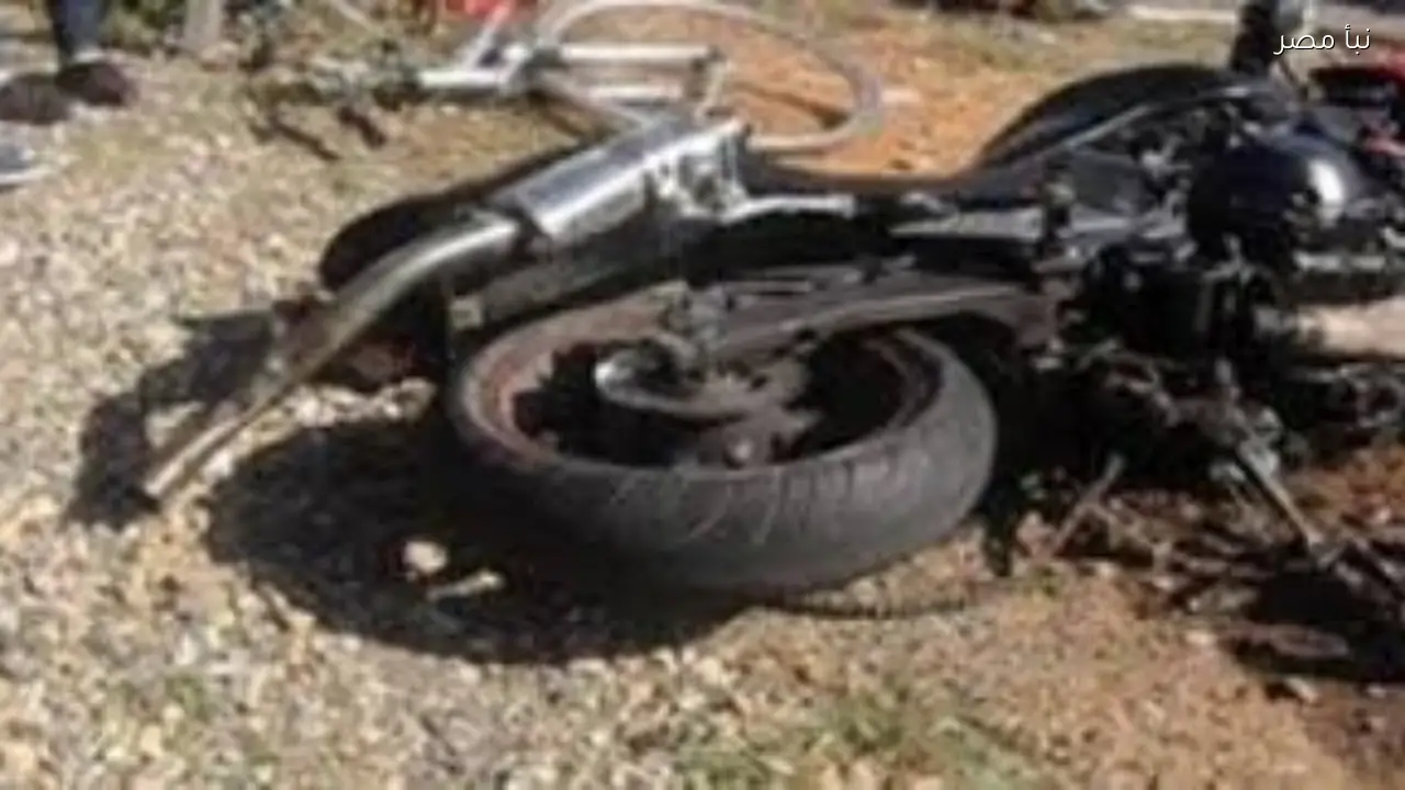 مصرع شاب وإصابة آخر نتيجة حادث انقلاب دراجة نارية في قنا