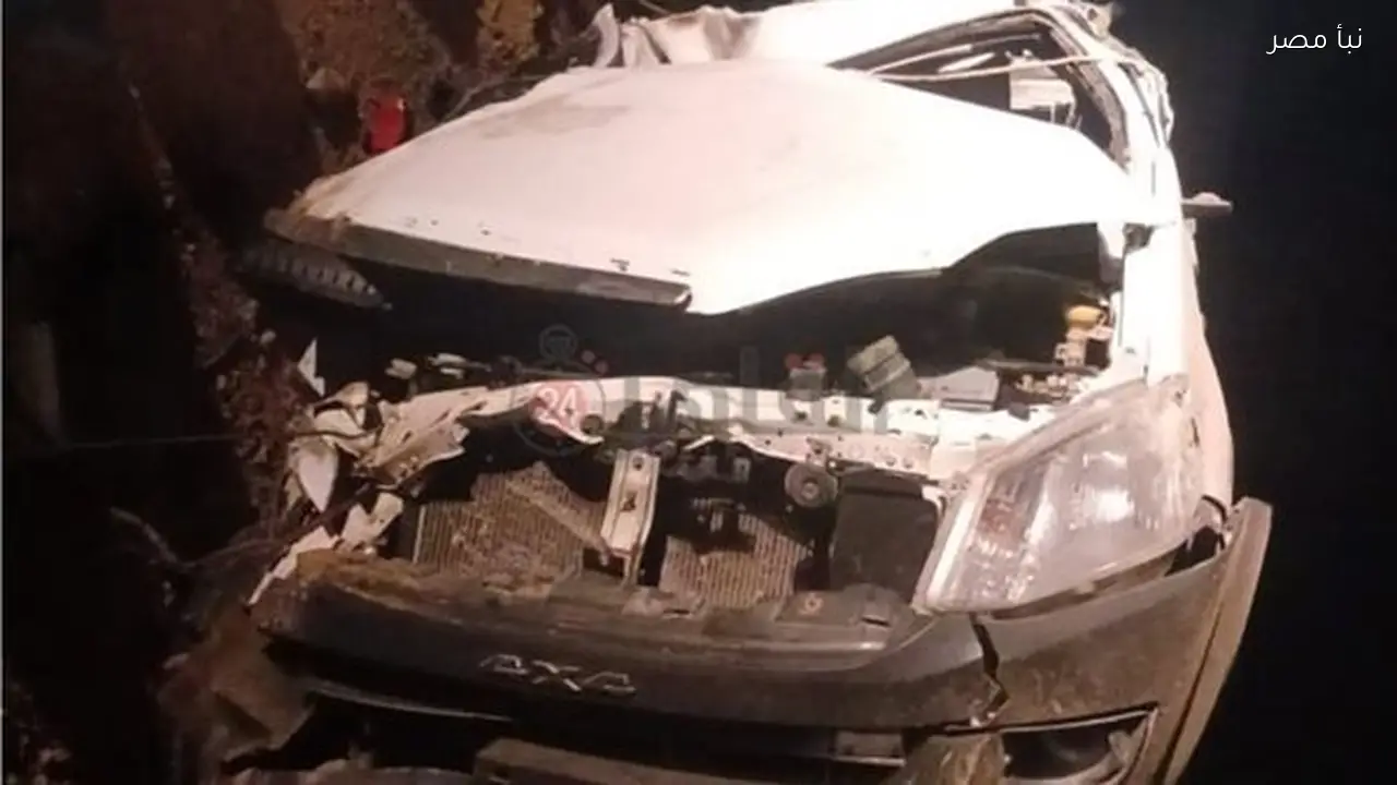 مصرع شخص وإصابة آخر في انقلاب سيارة ربع نقل على طريق القصير سفاجا