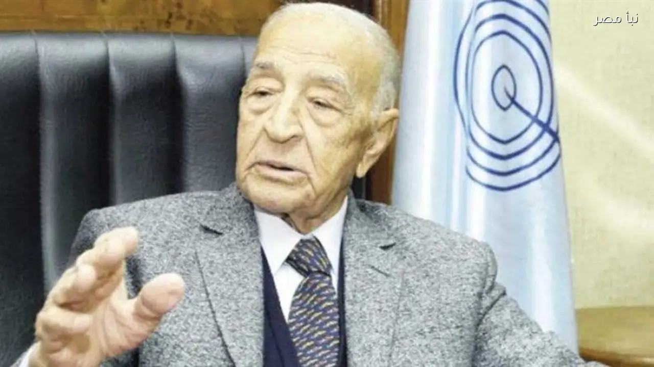 مصطفى بكري ينعى الإذاعي الكبير فهمي عمر ويصفه برمز الصعيد الوطني الجسور