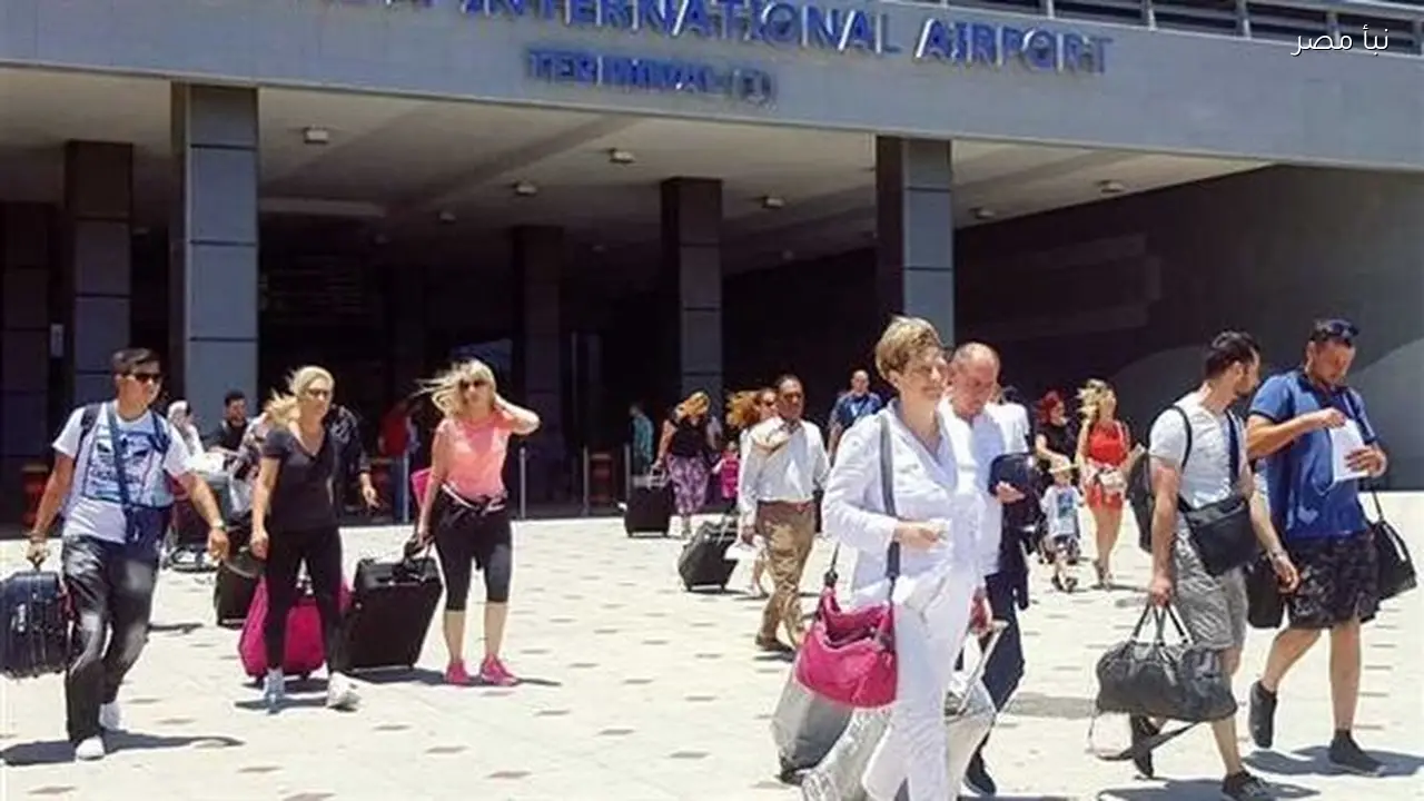 مطار الغردقة يستقبل 137 رحلة دولية و27 ألف سائح في عيد الحب مع انتعاش سياحي ملحوظ