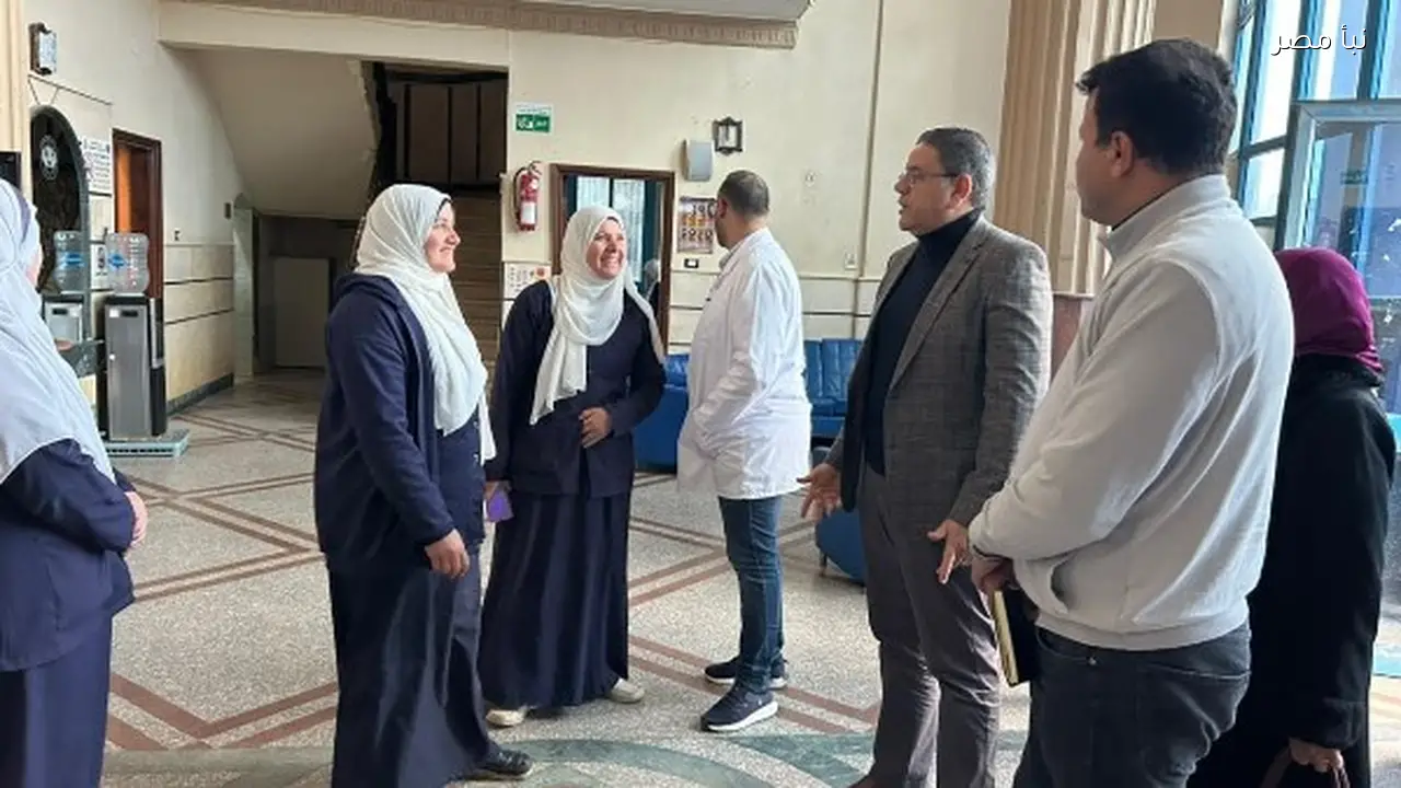 مكافأة مالية تعادل نصف شهر لجميع العاملين في وحدة صحية بالمنوفية