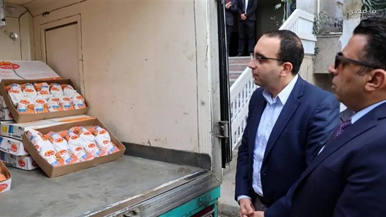 نائب محافظ الإسماعيلية يتفقد سيارات مبادرة جهاز مستقبل مصر لتوزيع الدواجن بأسعار مناسبة