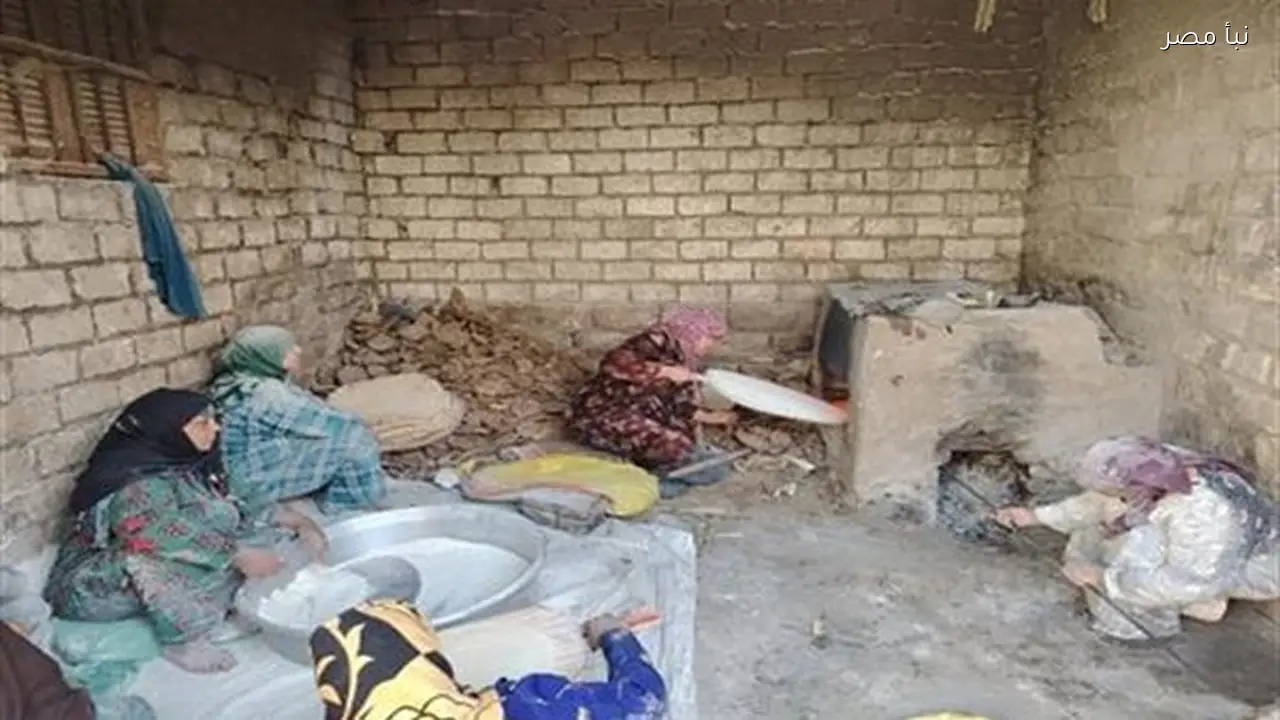 نساء الحسون يقدمن الذرة كعيش بتاو مجاني للأسر المحتاجة في المنيا