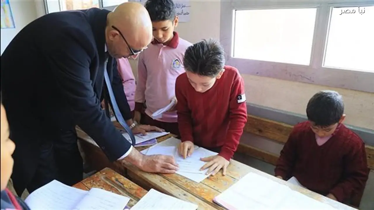 وزارة التعليم تضع خطة شاملة لإنهاء نظام الفترات المسائية وتقليل كثافات الفصول بحلول عام 2027