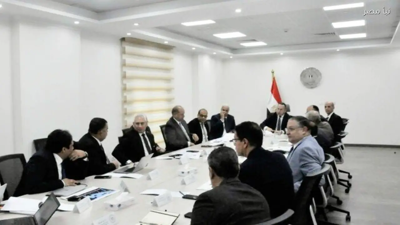 وزير التعليم العالي يلتقي برؤساء الجامعات الأهلية لمتابعة سير الدراسة في الفصل الدراسي الثاني