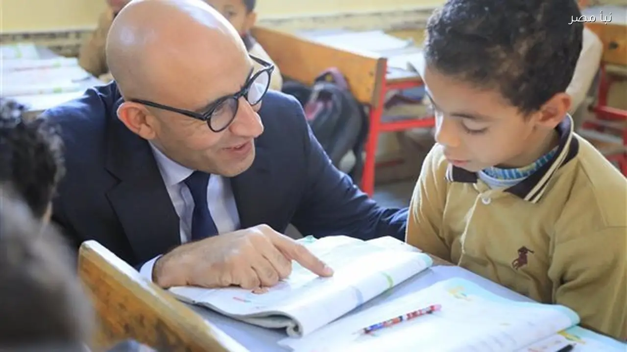 وزير التعليم يؤكد ضرورة تكثيف الجهود لحماية الطلاب في ظل أزمة المنصات المفتوحة