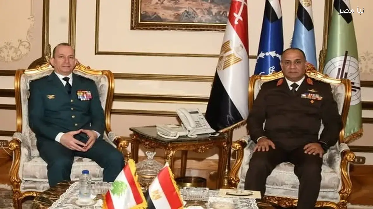 وزير الدفاع يجتمع مع قائد الجيش اللبناني لتعزيز التعاون العسكري بين البلدين